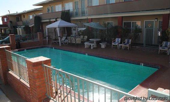 Travel Inn & Suites Victorville Esterno foto